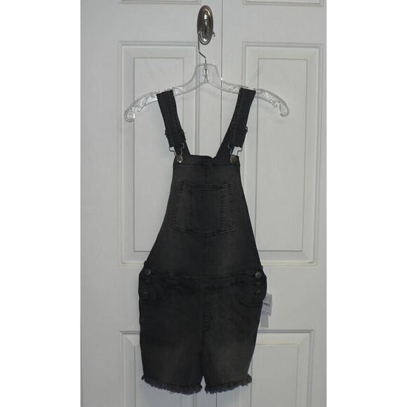 Joe's Jeans Girls The Shortall Frayed Hem in Charred Black XLarge MSRP $59 - Picture 1 of 4